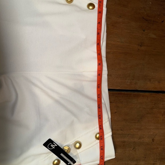 New Direction White Snow Pants with Gold Button Accents Size Large - Picture 10 of 13